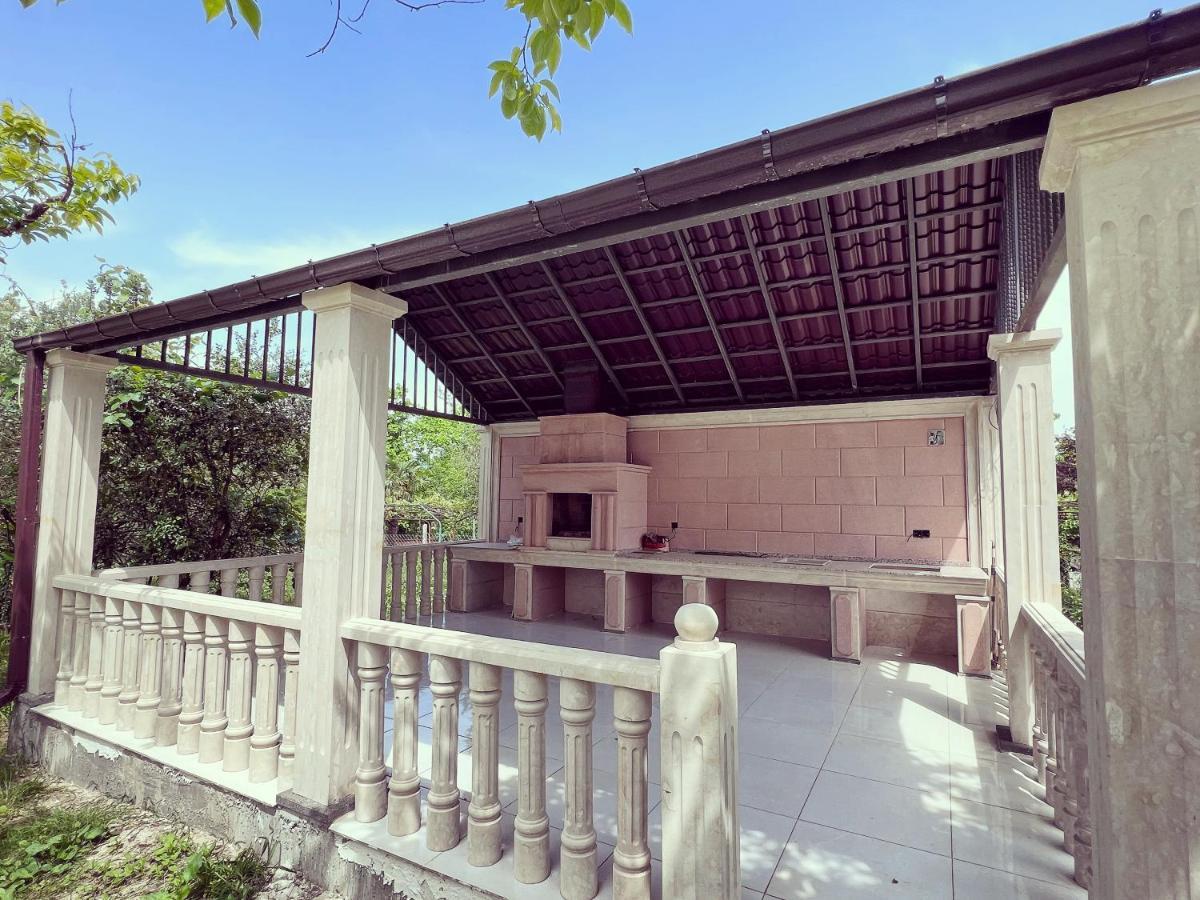 Apartamento Gardenia Tskaltubo Exterior foto