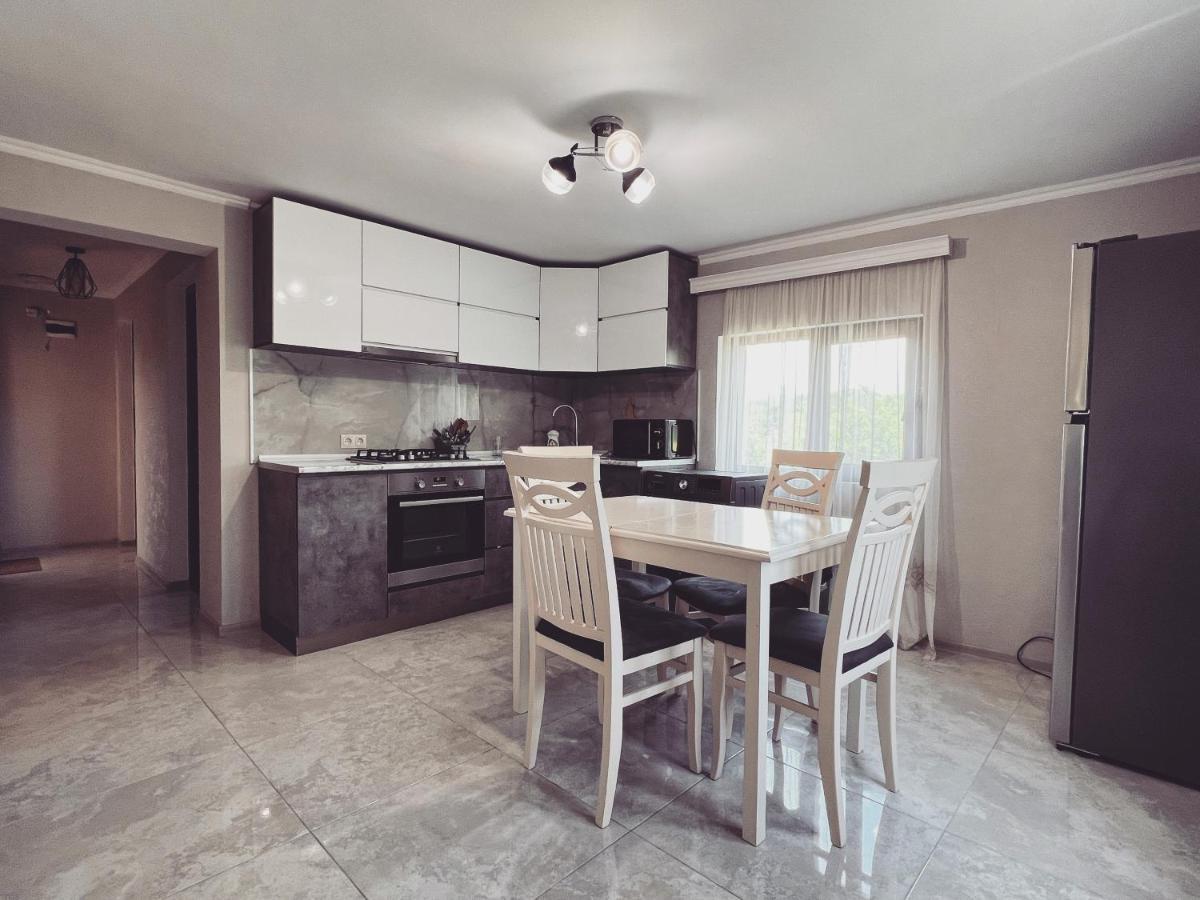 Apartamento Gardenia Tskaltubo Exterior foto